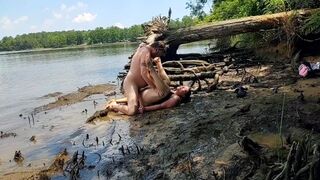 Horny Chunky Behind Ex-Wife Creampied Fucking in the Mud