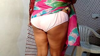 Indian Desi Wifey Caught Masturbating Her Wet Twat On Cam