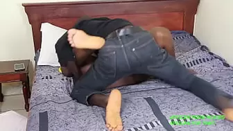 Fuck with the neighborhood thug. This enormous muscular bandit with a huge rod comes to rob my house and finds me masturbating, without further he falls on top of me and rides me giving me too much pleasure and anal spunk. Exclusivity on xvideos red