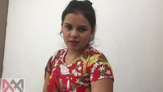 My stepmother's skank also wants to be unfaithful to my stepfather - porn in Spanish
