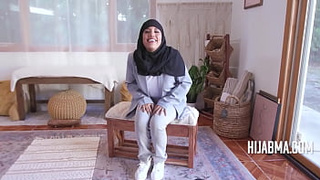 Arab MILFs New Found Dirty Passion | HijabMa