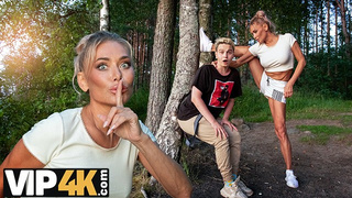 MOMMY4K. Russian Older Malusha found a guy with huge meat in the park and banged him in five minutes