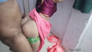 Indian Desi Bhabhi Sona rammed in Saree. Butt sniffing and fucking hard-core.