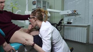 The Female Doctor Grabbed Patient Meat and Began to Give him a Rough Hard-Core Bj